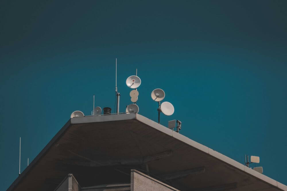 How LEO Satellite Technology Is Closing the Connectivity Gap for American Enterprises